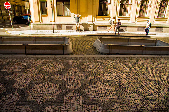 Barracade in front of Jerusalem synagogue  Prague
