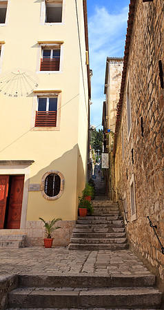 HVAR
