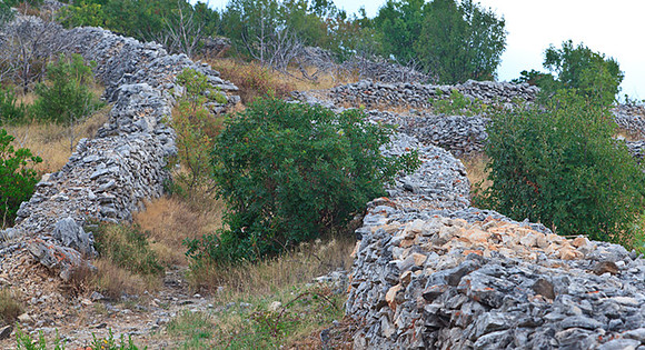 HVAR EROSION WALLS