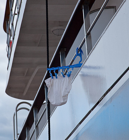 MARGIES LAUNDRY