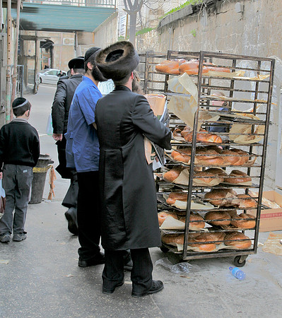 Picking out a Challa